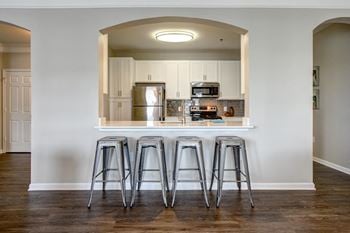 Pass through windows in kitchen*